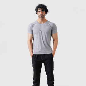T-shirt de sport pour homme de haute qualité, t-shirt de compression pour la salle de sport, entraînement, fitness, OEM personnalisé - Product Image 1