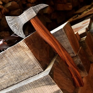 Tomahawk de Acero de Damasco Hecho a Mano, Personalizado, con Mango de Madera, Acero con Alto Contenido de Carbono, Diseño de Grado Industrial, Garantía de 3 Años para Bricolaje - Product Image 5