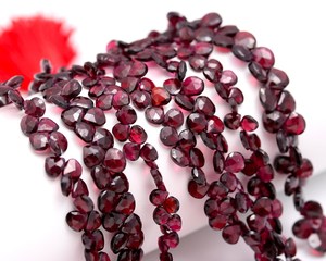 Cuentas de Granate Natural de Hyderabad, Facetadas en Forma de Corazón, 7MM 8MM, Cuentas Sueltas de Piedras Preciosas, Precio al por Mayor, para Fabricación de Joyería - Product Image 1