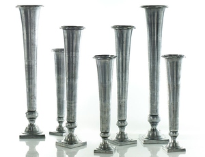 Ensemble de vases trompettes en laiton antique, urnes florales dorées de luxe pour centres de table de mariage, vases décoratifs hauts et fins pour la décoration - Product Image 4