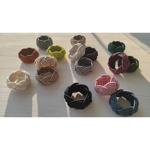 Juego de Servilleteros con Nudos Coloridos, Accesorio de Decoración de Mesa Hecho a Mano para Cenas Elegantes, Bodas y Fiestas en Casa - Product Image 2