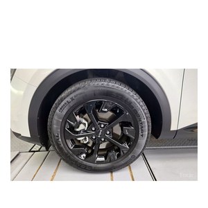 Para Kia Sportage Edición 30 Aniversario 2WD Modelo Abril 2024 con 56,766 km, Caja de Cambios Automática, Asientos de Cuero, Cámara Trasera - Product Image 5