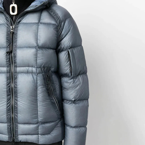 Chaquetas para Hombre, Chaqueta Acolchada Personalizada con Capucha Gris, Ligera, Rellena de Burbujas, de Poliéster, con Parche de Logotipo, al por Mayor - Product Image 4