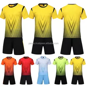Uniformes de Fútbol Personalizados, Sublimados, 100% Poliéster, Transpirables, Antibacterianos, de Secado Rápido, Conjuntos Completos de Camisetas de Fútbol - Product Image 3