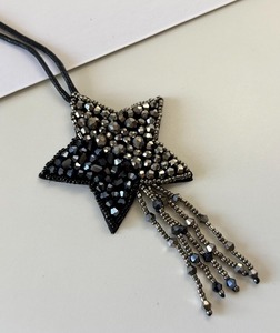 Lindo Llavero de Flores con Cuentas, Colgante para Bolso o Coche, Regalo para Mujer, Artesanía, Bordado de Flores con Cuentas de Semillas - Product Image 4