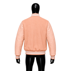 Veste universitaire en laine pêche pour homme, design minimaliste et épuré, coupe contemporaine, look athlétique, design emblématique, ton pêche doux, finition lisse - Product Image 2