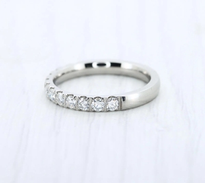 Anillo de Moissanita 925 con Corte Redondo, Pasa el Test de Diamantes, Joyería de Moissanita de Lujo - Product Image 1