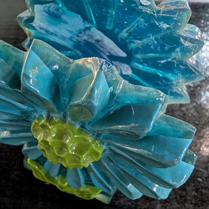 Modern resin Wire Triangular Napkin Holder For Dining Table Kitchen Home Decor Office Restaurant Stylish <b>Tissue</b> Paper Stand - Product Image 1