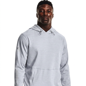 Sweat-shirt à capuche gris clair pour homme, coupe classique, en molleton français, vêtement décontracté avec poche avant, logo sur la manche gauche - Product Image 2