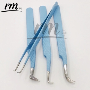 Pinzas para Extensión de Pestañas RMI con Recubrimiento en Polvo Azul Cielo, Curvadas Tipo L, Agarre Fuerte, Acero Inoxidable, Ligeras, Antibacterianas - Product Image 5