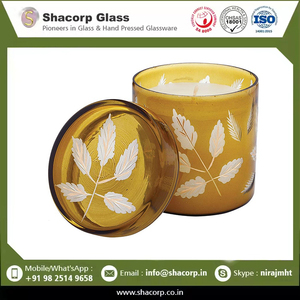 Vela aromática botánica de lujo en frasco de vidrio con diseño de follaje verde para crear ambiente en el hogar - Product Image 6