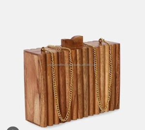 Pochette artisanale en bois et résine époxy |   Sac de soirée de luxe, artistique et design |   Artisanat Unique d'Inde - Product Image 2