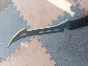 Couteau de 24 pouces à pointe courbée avec lame noire dentelée, manche gainé de cordon, qualité économique, services OEM, vente chaude - Product Image 4