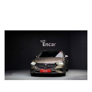 Mercedes-Benz E200 Avantgarde Classe E 2024 avec 35 771 km, conduite à gauche, boîte automatique, caméra de recul - Product Image 3