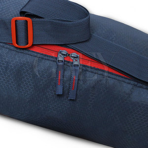 Bolsa de lona de alta calidad que ofrece gran capacidad de almacenamiento, diseño cómodo para transportar y construcción resistente para viajes, gimnasio y deportes. - Product Image 5