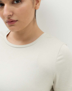 Camiseta de Yoga para Mujer 2026, Personalizada, Cuello Redondo, Manga Corta, Color Crema, 100% Algodón, Corte Regular, Color Sólido, Estilo Simple - Product Image 2