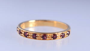 แหวนทองคำชุบประดับพลอยแซฟไฟร์สีชมพูธรรมชาติ ดีไซน์แบบเต็มวง ปี 2026 หรูหรา สามารถสวมซ้อนกันได้ สำหรับผู้หญิง - Product Image 6