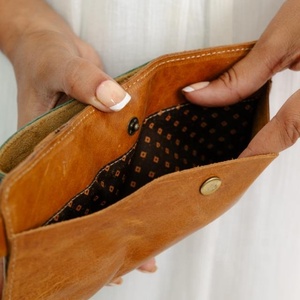 Nuevo bolso de barra cruzada móvil turquesa de cuero con pelo occidental hecho a mano, bolso de teléfono occidental de cuero genuino personalizado para mujer - Product Image 4