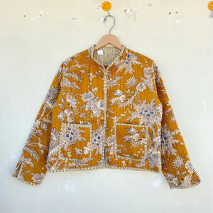 ผ้าห่มผู้หญิงคุณภาพดีเยี่ยม ผลิตด้วยมือ สำหรับฤดูหนาว ฤดูใบไม้ผลิ ฤดูใบไม้ร่วง เป็นมิตรกับสิ่งแวดล้อม พิมพ์ลายดิจิทัล ระบายอากาศได้ดี ผลิตจากผ้าฝ้าย 100% แบบเย็บติดกัน แห้งเร็ว - Product Image 1