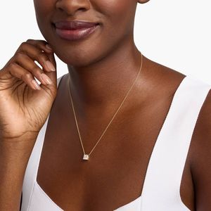 Princess Cut Lab-Grown Diamond Solitaire Pendant In Yellow Gold - Product Image 2