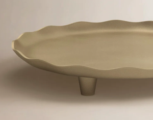 Plateau de service rond vintage de luxe moderne, style premium, avec pieds en métal et finition dorée, pour la décoration de la maison et de la table - Product Image 3
