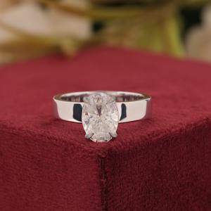 Bague de fiançailles en moissanite taille ovale, argent 925 / or blanc 14 carats, solitaire, pour femme, cadeau de bague de fiançailles - Product Image 2