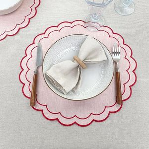 Set di 4 tovagliette in lino e cotone con ricamo floreale a festoni, 38 cm, tessuto con trama in lino naturale, lavabili in lavatrice - Product Image 2