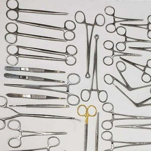 Kit d'instruments chirurgicaux manuels en acier inoxydable pour interventions majeures, 101 pièces, pinces, ciseaux, certifié CE ISO, qualité A+, par Dentavex - Product Image 3