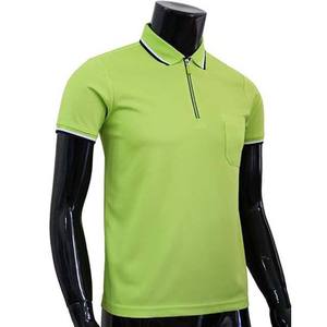เสื้อโปโลแขนสั้นสีเขียวมะนาวสำหรับผู้ชาย สีพื้นเรียบง่าย ดีไซน์กระเป๋าซิป ทรงปกติ แบบถัก - Product Image 2