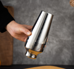 Shaker à cocktails en acier inoxydable avec une conception de durabilité optimale pour des présentations de cocktails parfaites - Product Image 6