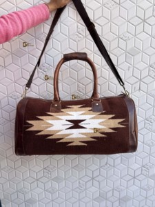 Bolsos de Viaje Grandes de Cuero Genuino con Diseño Nuevo, Hechos a Mano, Estilo Vintage Azteca, con Patrón Occidental, Multiusos - Product Image 2