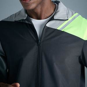 Ensemble de survêtement personnalisé 2 pièces : veste coupe-vent et pantalon de survêtement décontracté avec réflecteurs, en nylon et polyester respirant - Product Image 6