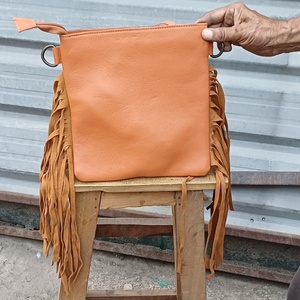 Bolso Bandolera Estilo Western con Diseño de Cuero Genuino, Estilo Bohemio, Cierre de Cremallera, Correa Única, Nueva Llegada - Product Image 2