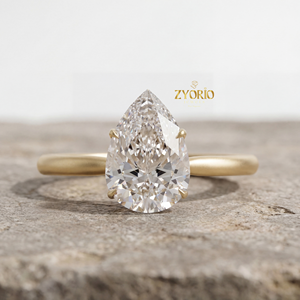 Anillo de Compromiso con Diamante Cultivado en Laboratorio en Forma de Pera, Plata de Ley, Claridad VVS, Acabado Mate, Banda Solitaria Abombada para Boda y Fiesta - Product Image 2