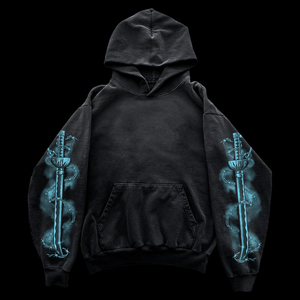เสื้อฮู้ดดี้ SHY SPORTS แบบสั่งทำพิเศษ (OEM) รุ่น Heavyweight Y2K ลายกราฟิกสำหรับผู้ชาย สไตล์สตรีทแวร์ พิมพ์ลายดาบที่แขนเสื้อ ทรงโอเวอร์ไซส์ ผ้าฟลีซ - Product Image 1