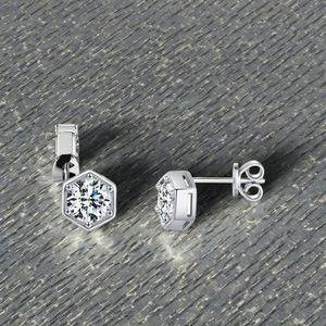 Pendientes de Moissanita Solitarios con Engaste de Bisel, Chapados en Rodio, Brillantes, Geométricos, Lindos y Personalizados, de Plata 925, con Diamantes SHRAMAN, Venta al por Mayor - Product Image 2