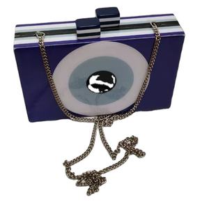 กระเป๋าคลัทช์อะคริลิคสุดเก๋ กระเป๋าเรซิ่น ดีไซน์สวยเก๋สำหรับผู้หญิง พร้อมสายโซ่โลหะยาว - Product Image 1