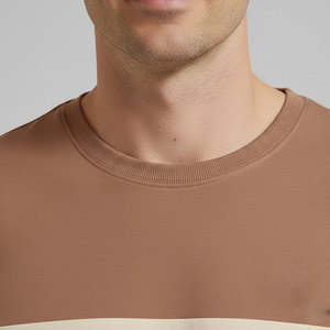 Conjunto de camiseta y pantalones cortos para hombre, ideal para viajes, material ligero y cómodo, perfecto para viajes de verano y actividades al aire libre - Product Image 5