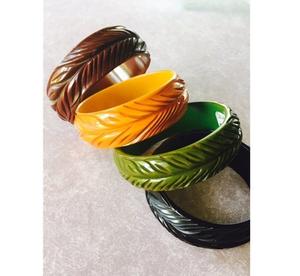 สร้อยข้อมือแฟชั่นเรซินแนววินเทจสำหรับผู้หญิงอินเดียกำไลข้อมือแฟชั่นแกะสลัก - Product Image 1