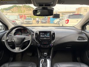 Cruze Sedán 2017, 5 Asientos, Faros LED, Neumáticos R17, Volante a la Izquierda, Gasolina, Color Blanco - Product Image 6