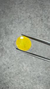 Saphir Jaune Naturel de Bangkok 4,37 Ct, Coupe Ovale, Pierre Précieuse Dorée pour Bague, Pendentif, Bijoux Fins - Product Image 3