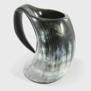 Mug à boire en corne de viking personnalisé, poli à la main, sculpté, pour le vin et la bière, fabriqué avec de la corne naturelle d'Inde - Product Image 4