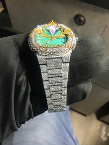Montre Iced Watch avec bracelet en cristal, cadran vert, boîtier carré argenté, style bijou - Product Image 5