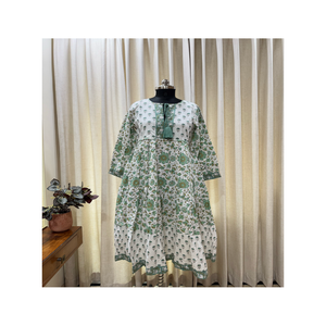 Magnifiques robes maxi décontractées à imprimé artisanal pour femmes et jeunes filles - dentelle d'été 100% coton, robe personnalisable - Product Image 4