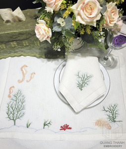 Sets de Napperons et Serviettes Personnalisés Faits Main Brodés 100% Lin Motifs Végétaux et Marins, Bordure Piquée, Lavables – Idéal Mariages et Événements à Domicile - Product Image 6