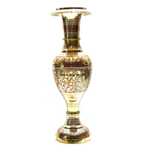 Florero Moderno de Metal, Elegante Acero Inoxidable Pulido con Detalles en Dorado, Decorativo para Hogar Moderno y Decoración de Bodas - Product Image 5