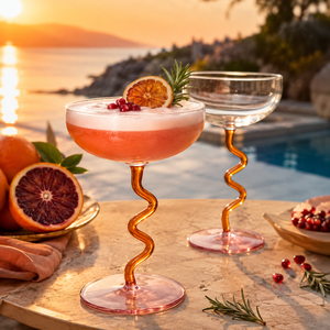 Verres à cocktail colorés en borosilicate faits à la main de 130 ml, sans plomb, coupe Martini, verrerie de bar réutilisable en gros - Product Image 1