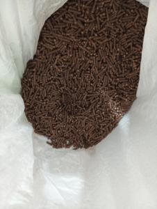 Bûches de pin premium 6 mm, combustible biomasse avec 1,5 % de cendres, 5 % d'humidité, densité 550 kg/m³ pour chaudières industrielles - Product Image 1