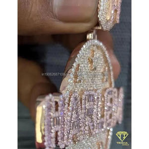 Medallón con nombre de diamante de moissanita personalizado colgante en plata de ley colgante con diamante de moissanita helado - Product Image 2