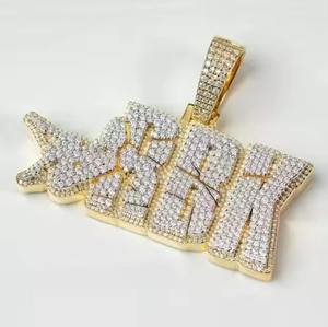 Paquete de 4 Colgantes Personalizables con Letras en Plata 925, Chapado en Plata, con Moissanita Real, Joyería Fina de Plata Esterlina con Diamante Principal - Product Image 3